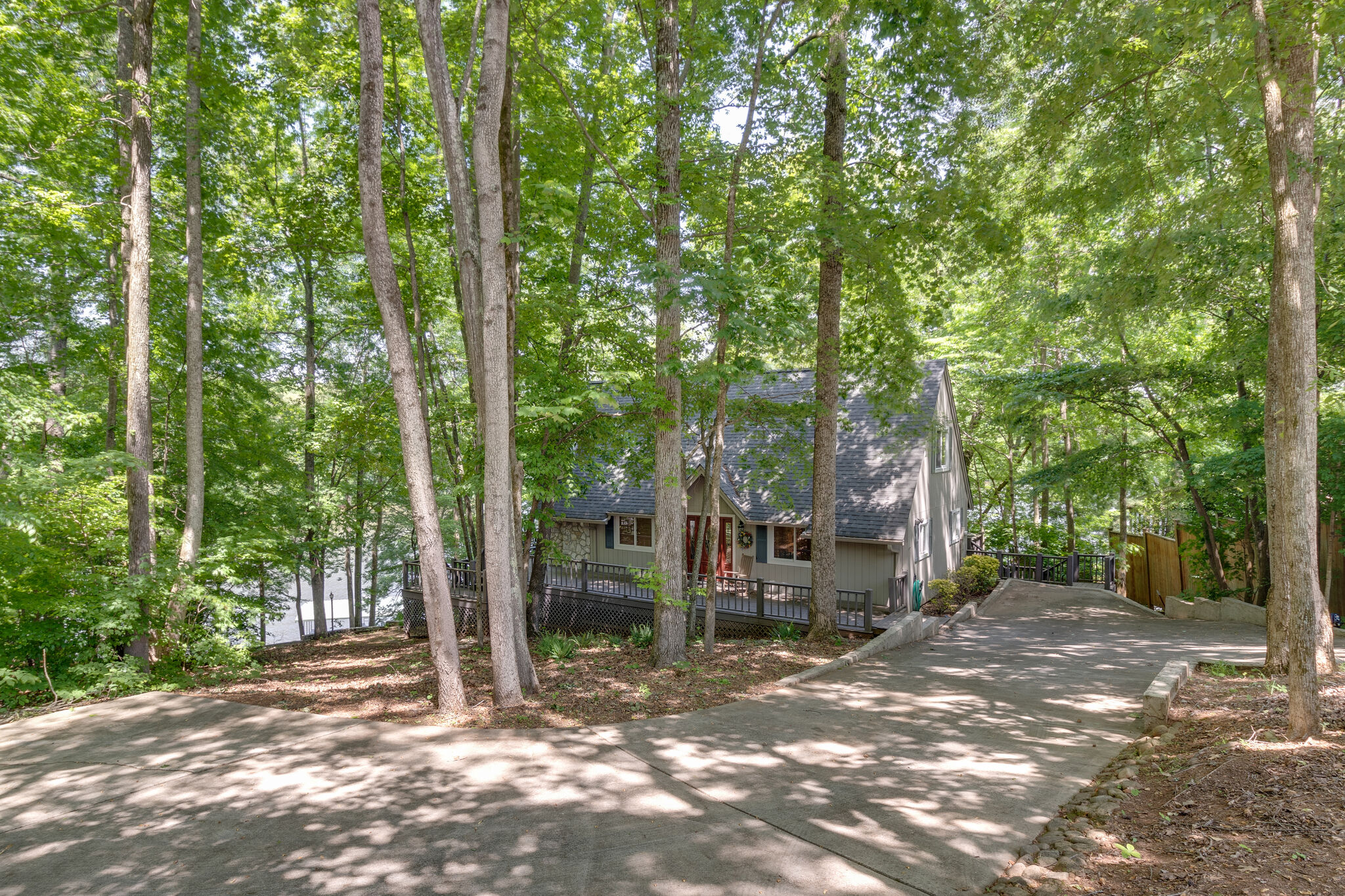 Vacation Rentals On Tims Ford Lake to Sam Hatfield Realty